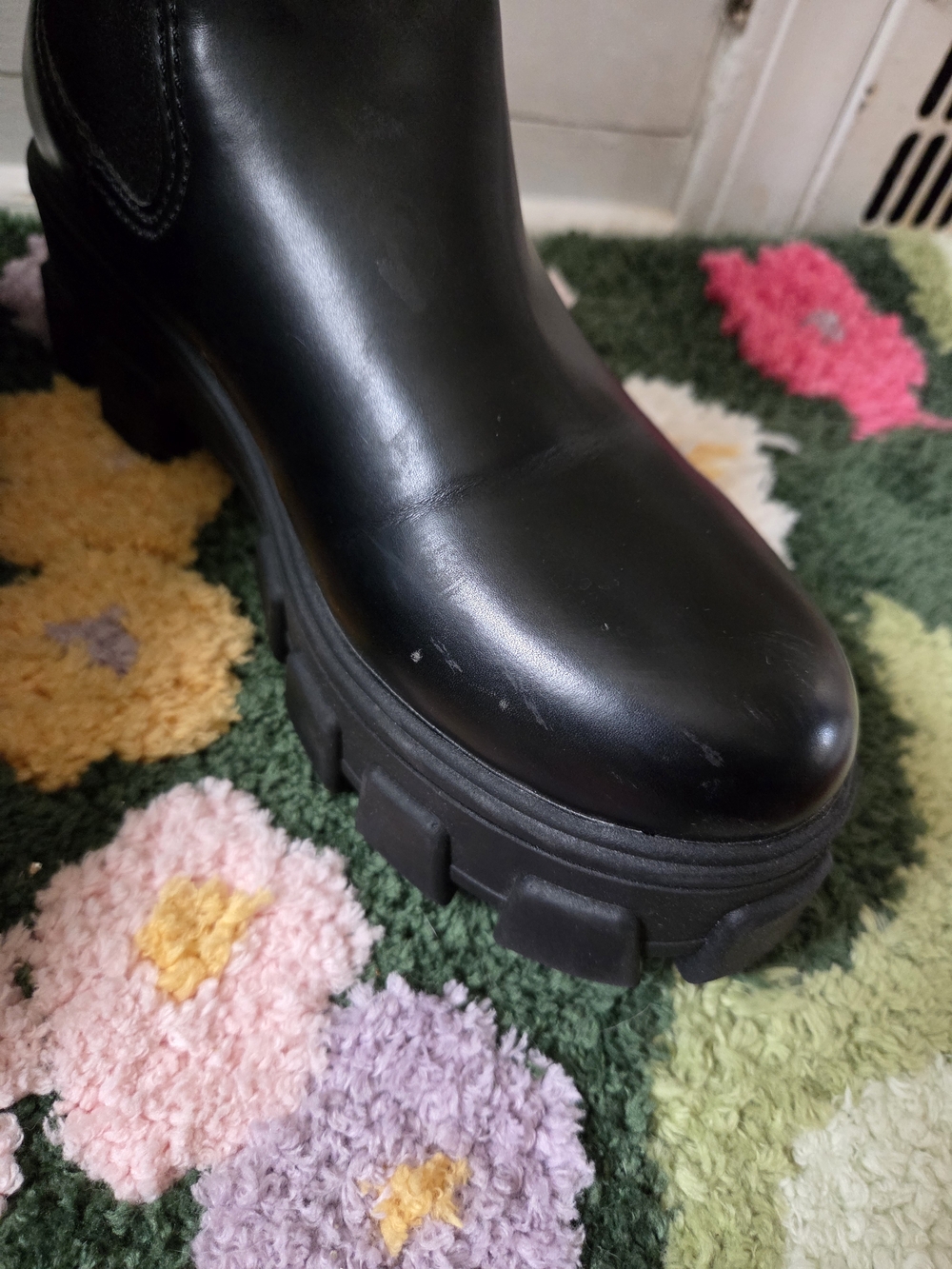 Circus by Sam Edelman Black Chunky Chelsea Platform Boots - Picture 4 of 10
